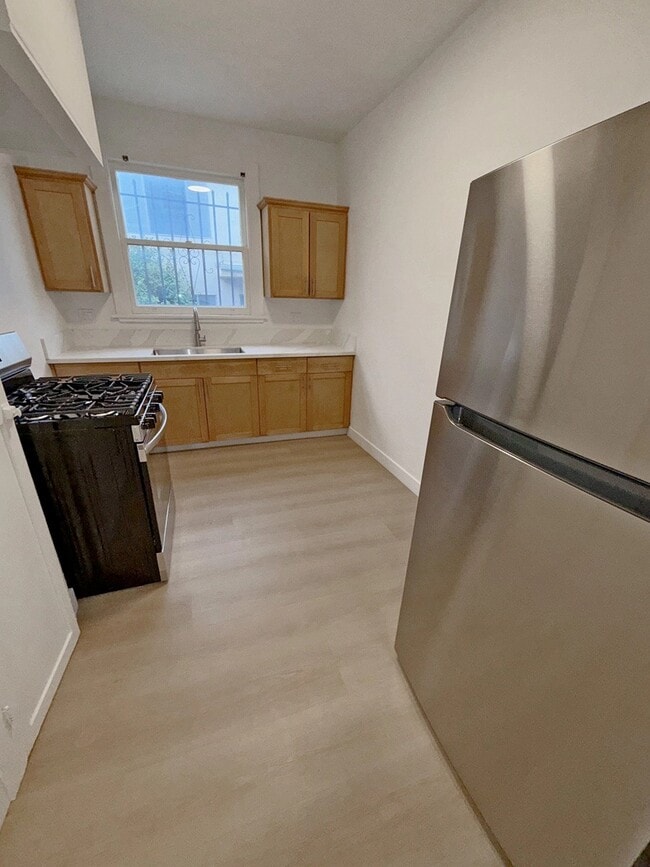 Building Photo - 2801 San Marino St