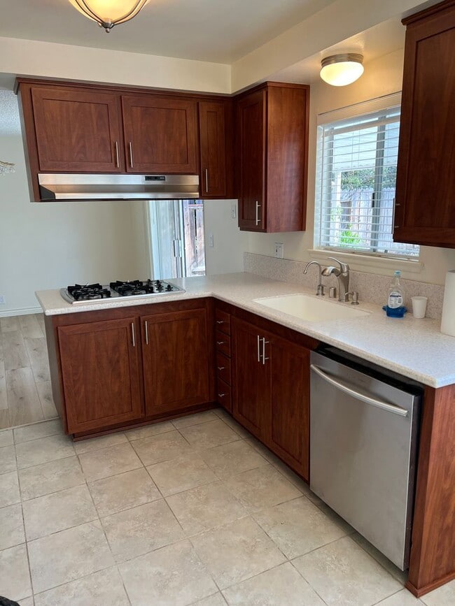 Building Photo - Great Location. 3 Bedroom Home