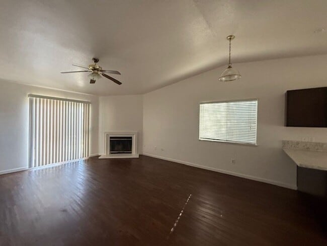 Foto del edificio - Coming Soon!