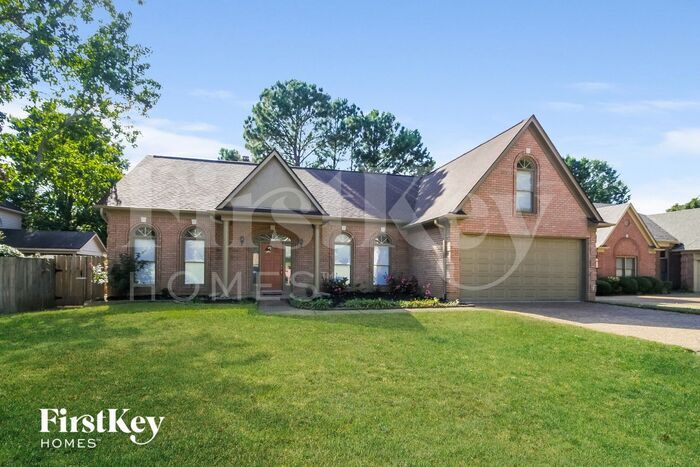 Primary Photo - 1737 Meadow River Cove