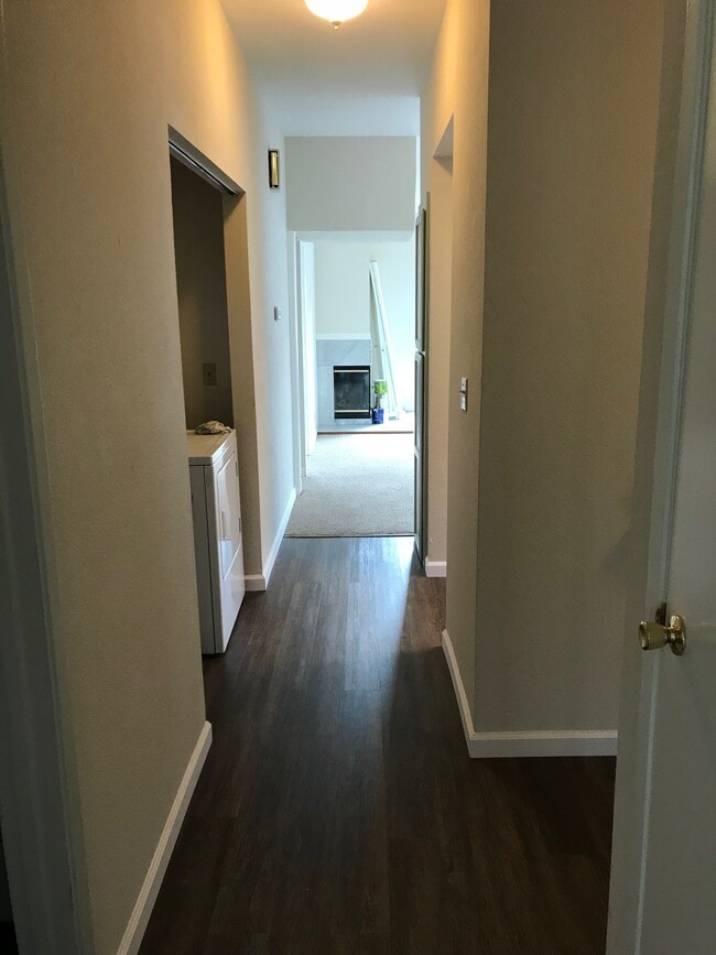 Hallway to kitchen & living room - 1420 Market St