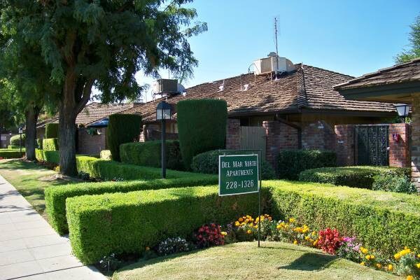 Primary Photo - 5085 N Del Mar Ave