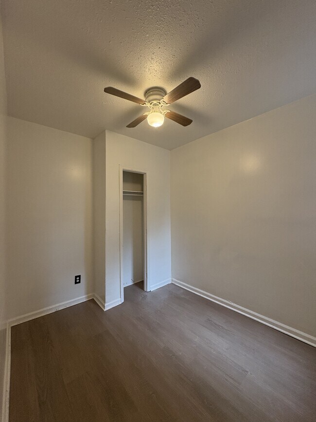 Foto del edificio - 5504 Devon St