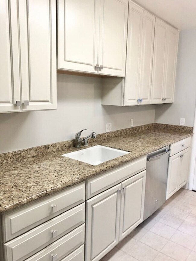 Menlo Pointe Apartments Apartments in Menlo Park, CA