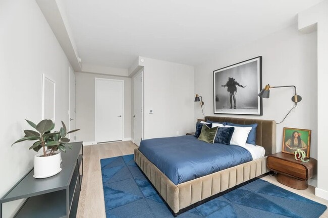 Building Photo - 5-09 48th Avenue