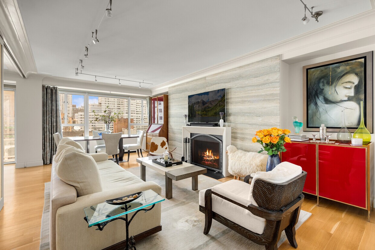 Foto principal - 200 E 66th St