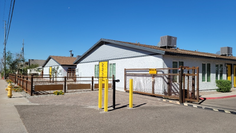 Primary Photo - 2232 E Roosevelt St