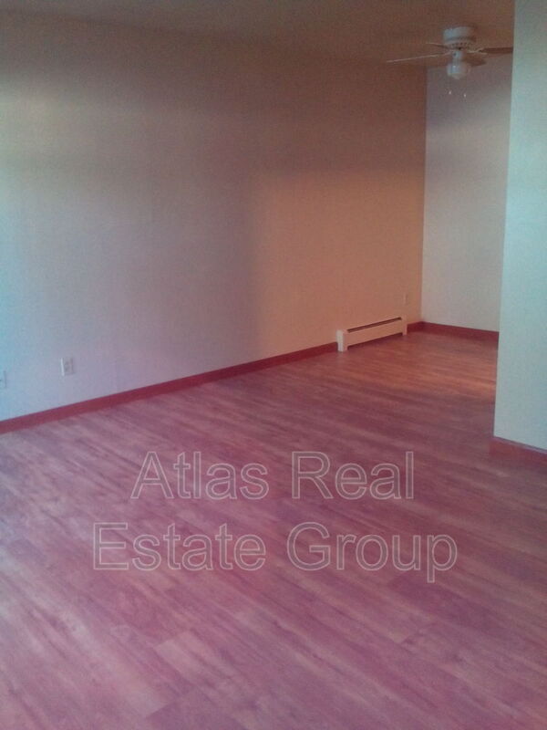 Building Photo - 3022-3024 W Bijou St