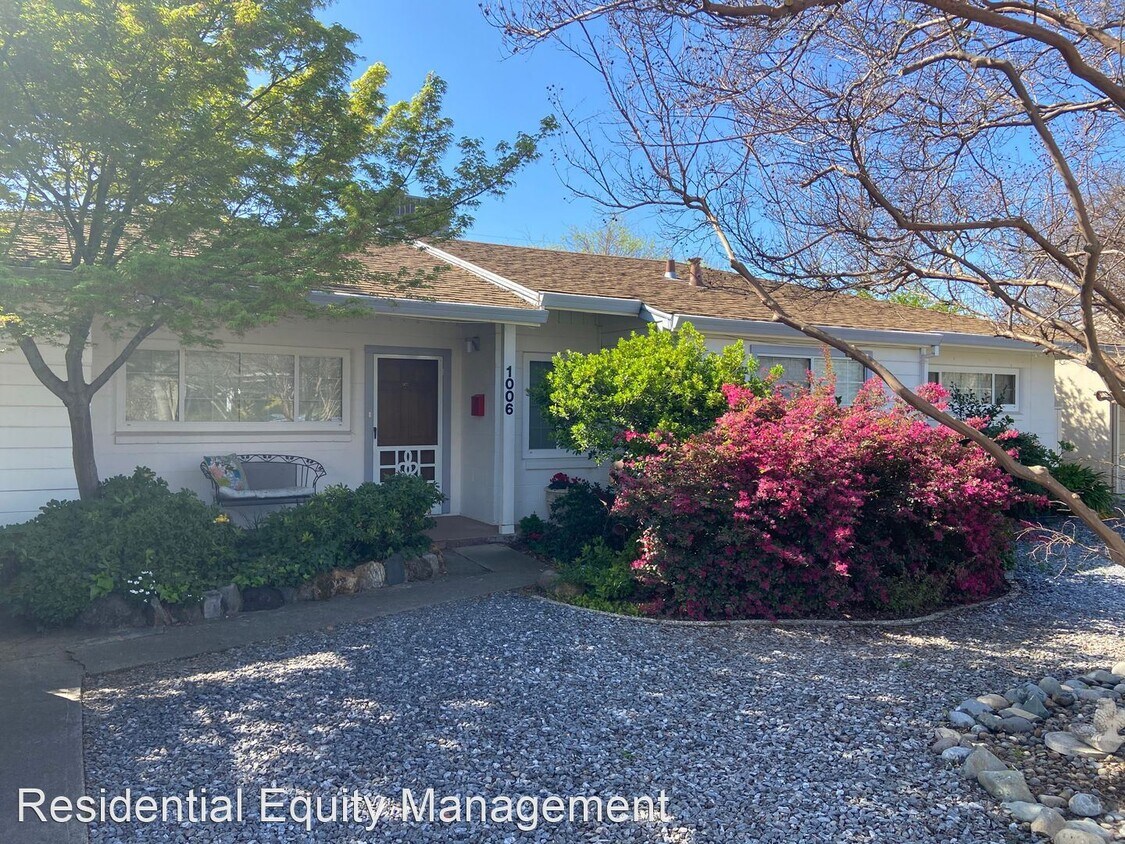 Primary Photo - 3 br, 1 bath House - 1006 Melrose Avenue