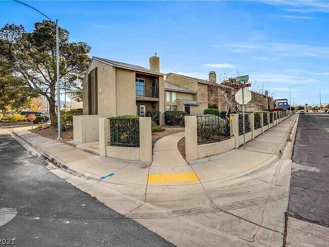 Foto del edificio - 457 Sellers Pl