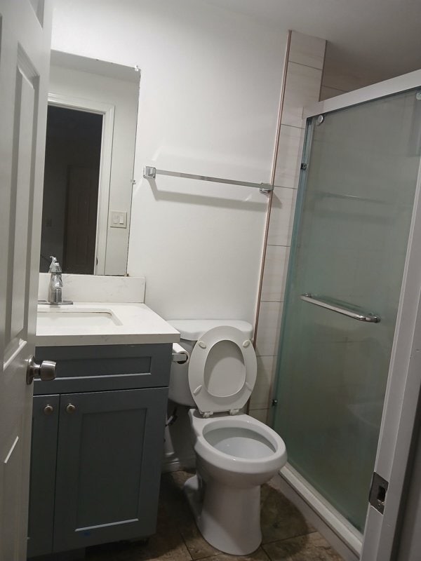 Foto del edificio - 9490 Elm Ave