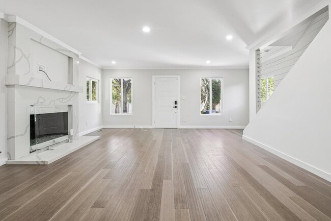 Foto del edificio - 6134 Fair Ave