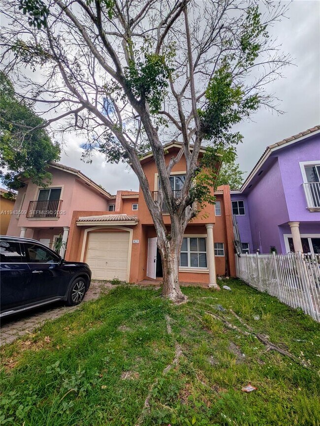 Foto del edificio - 825 SW 6th Pl