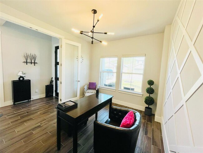 Building Photo - 8504 Pine Muhly Dr