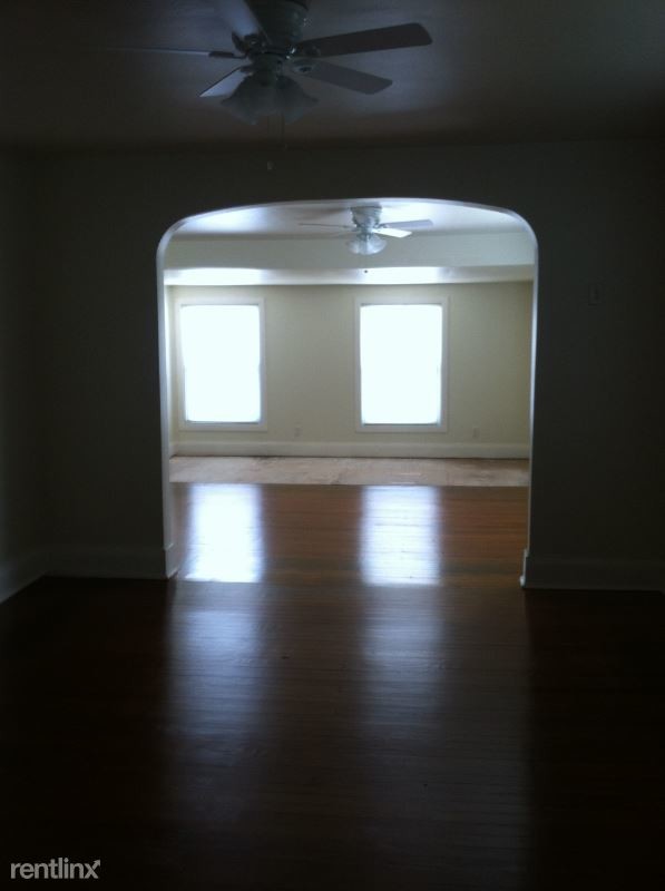 Building Photo - 2 br, 1 bath Apartment - 420 South Maple Ave