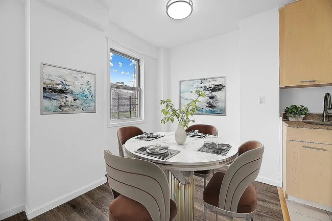 Building Photo - 630 Lenox Avenue