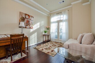 Building Photo - 6302 Kennedy Hills Ct