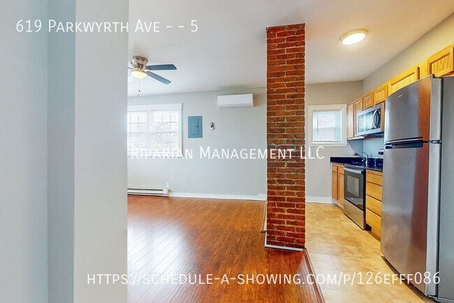 Building Photo - Great 3 Bedroom 2-story Apartment!