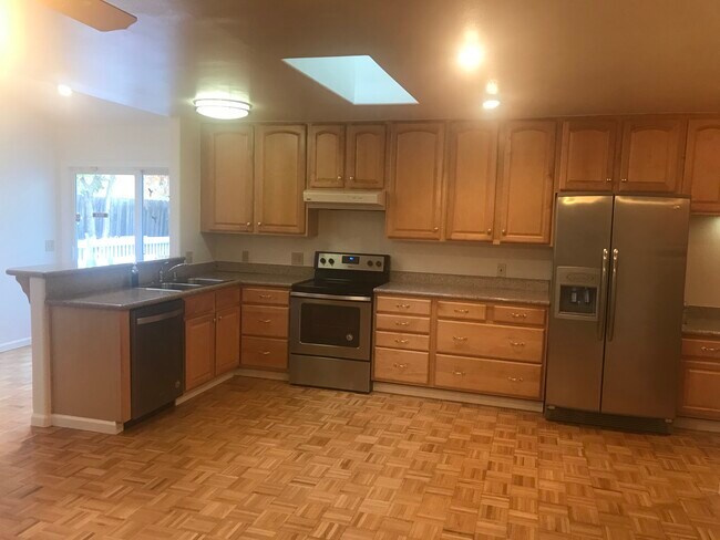 Kitchen - 9624 Davona Dr