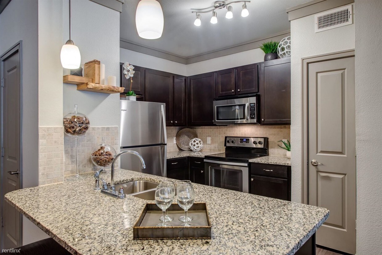 1 br, 1 bath - 102 W Grand Pkwy S - 1 br, 1 bath  - 102 W Grand Pkwy S