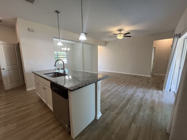 Building Photo - 3602 Waffle Terrace