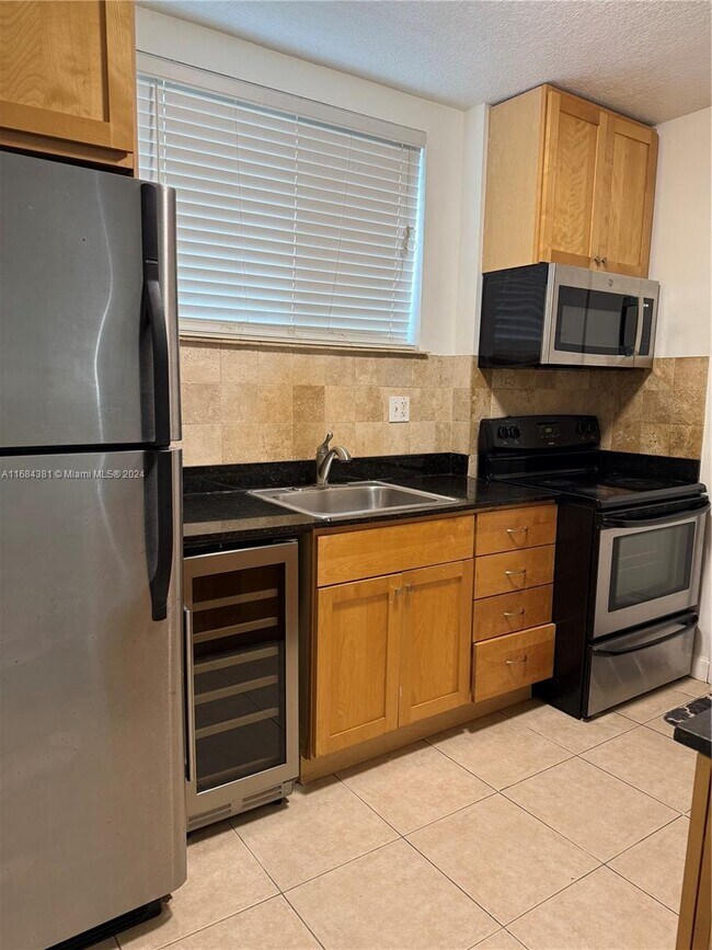 Foto del edificio - 1025 SW 7th Ave