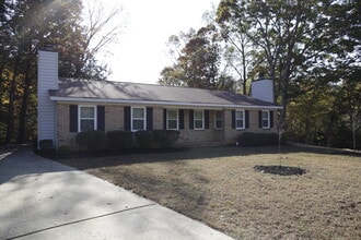 Building Photo - 7909 Carmel Rd