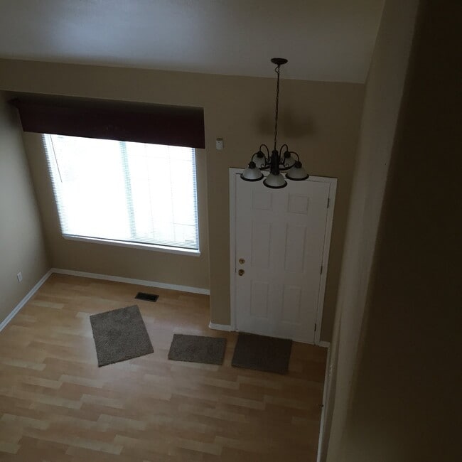 Building Photo - Coming Soon-An Updated 4-Bedroom Home | Mo...