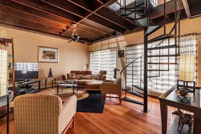 Foto del edificio - 1856 E 89th St