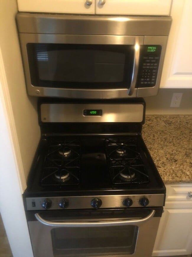 Photo - 6980 Roswell Rd House