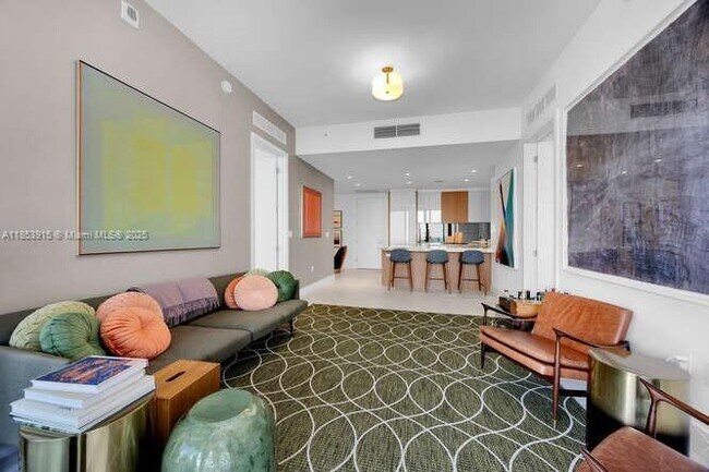 Foto del edificio - 2831 S Bayshore Dr
