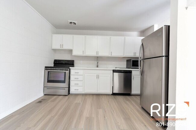 Foto del edificio - 7140 2200 W