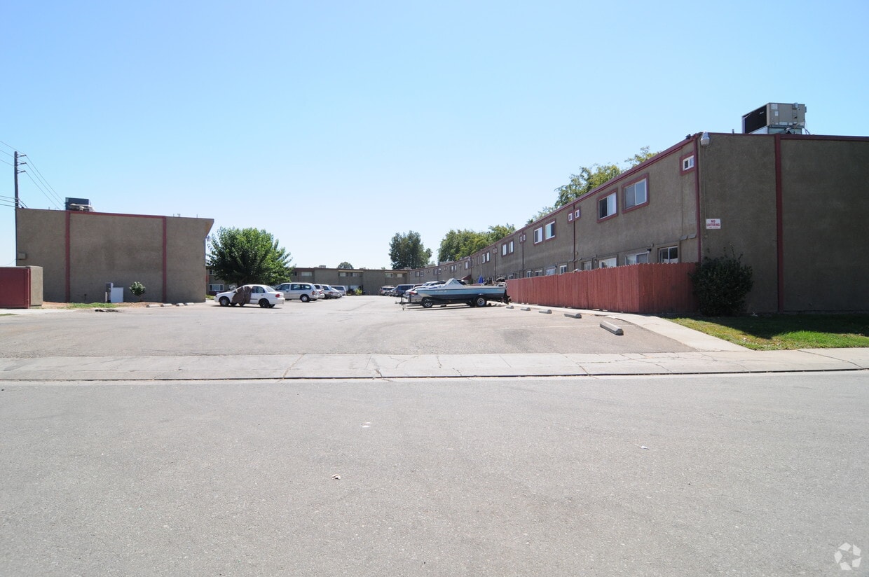 Building Photo - Executive House