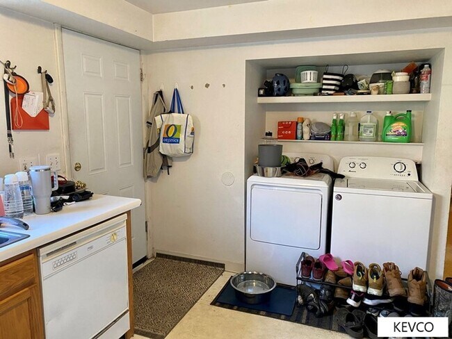 Foto del edificio - 1236 Maple St