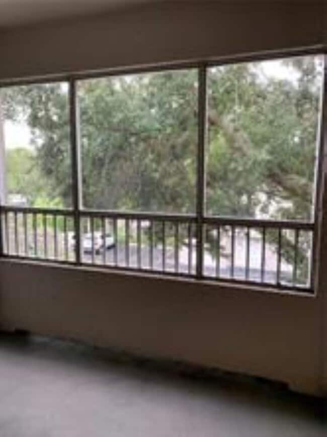 Building Photo - 2811 N Oakland Forest Dr
