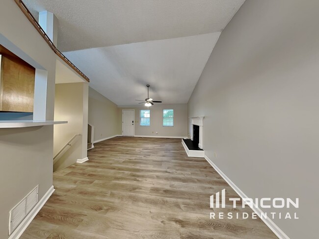 Building Photo - 327 Remington Ln