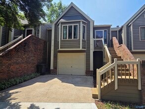 Building Photo - 211 Knollridge Cir SE