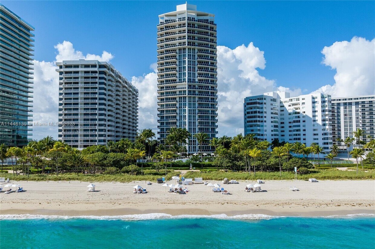 Primary Photo - 10225 Collins Ave