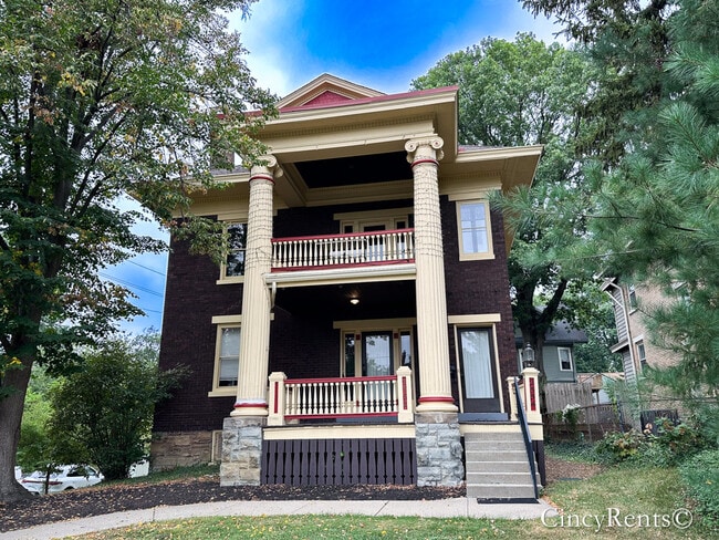 Building Photo - 2552 Erie Ave