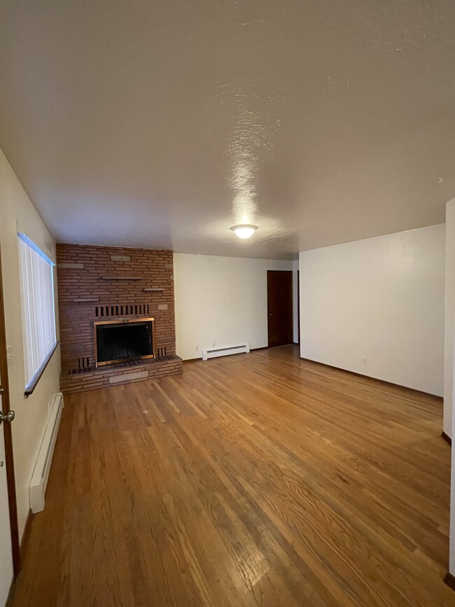 Living Rroom Angle One - 4104 N Lidgerwood St