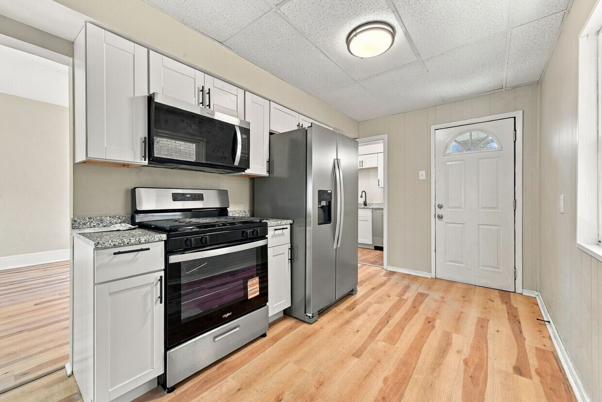 Photo - 120 E 20th Avenue