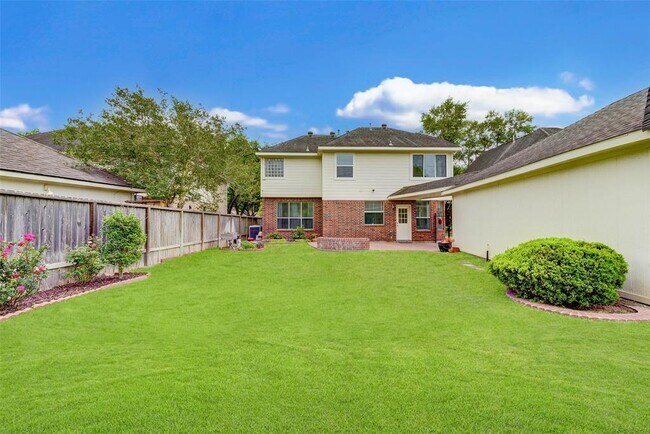Building Photo - 2338 Plantation Bend Dr