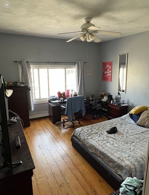 Building Photo - 449 Frankfort St