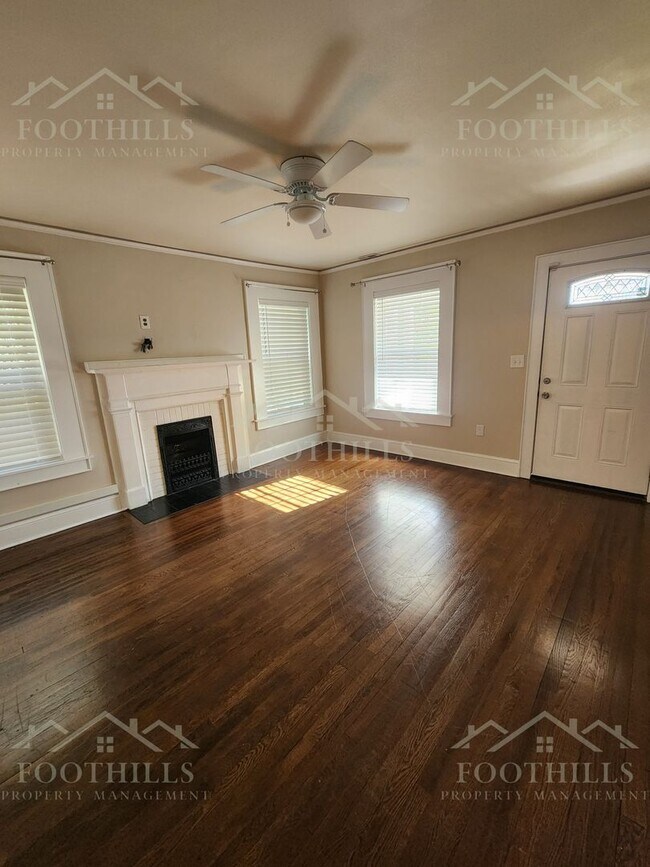 Foto del edificio - 709 E Calhoun St