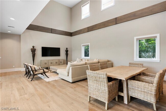 Foto del edificio - 9169 Mercato Way