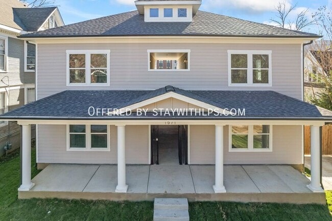 Foto del edificio - 1571 Court Ave