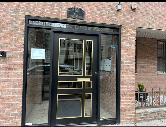 Foto del edificio - 401 Bergenline Ave