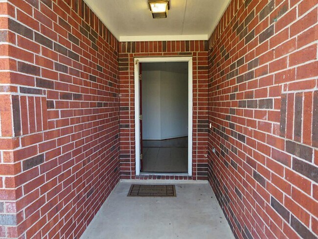 Building Photo - 17607 Thicket Hollow Ln