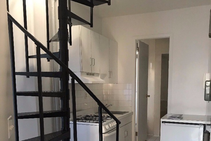 Foto principal - 30 E 7th St