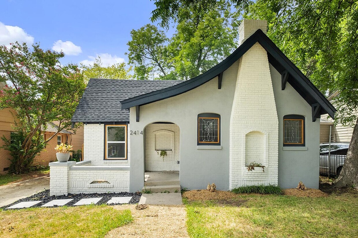 Foto principal - Stunning North Oak Cliff home with shaded ...